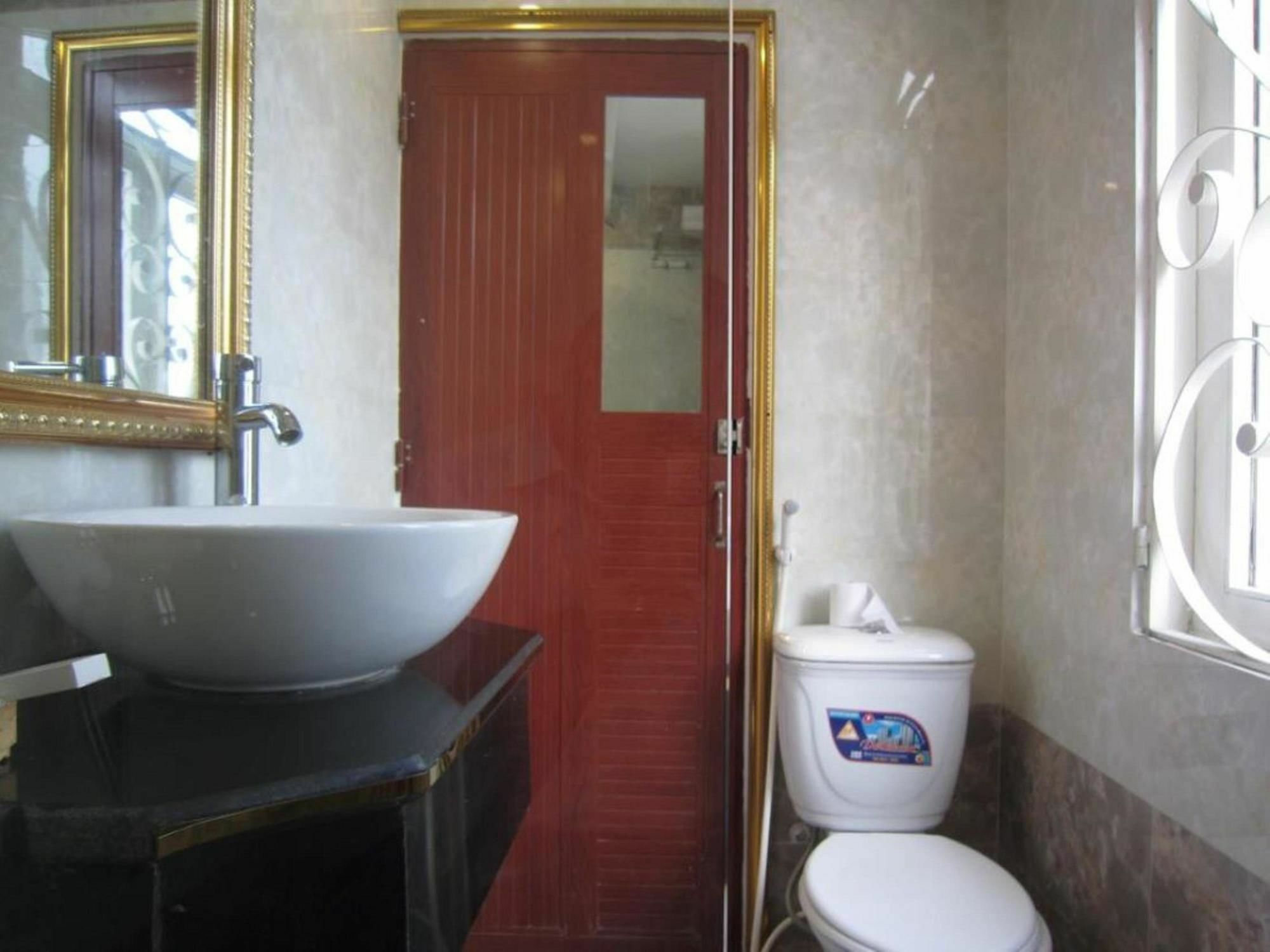 Tân Hà Hotel Hô Chi Minh-Ville Extérieur photo