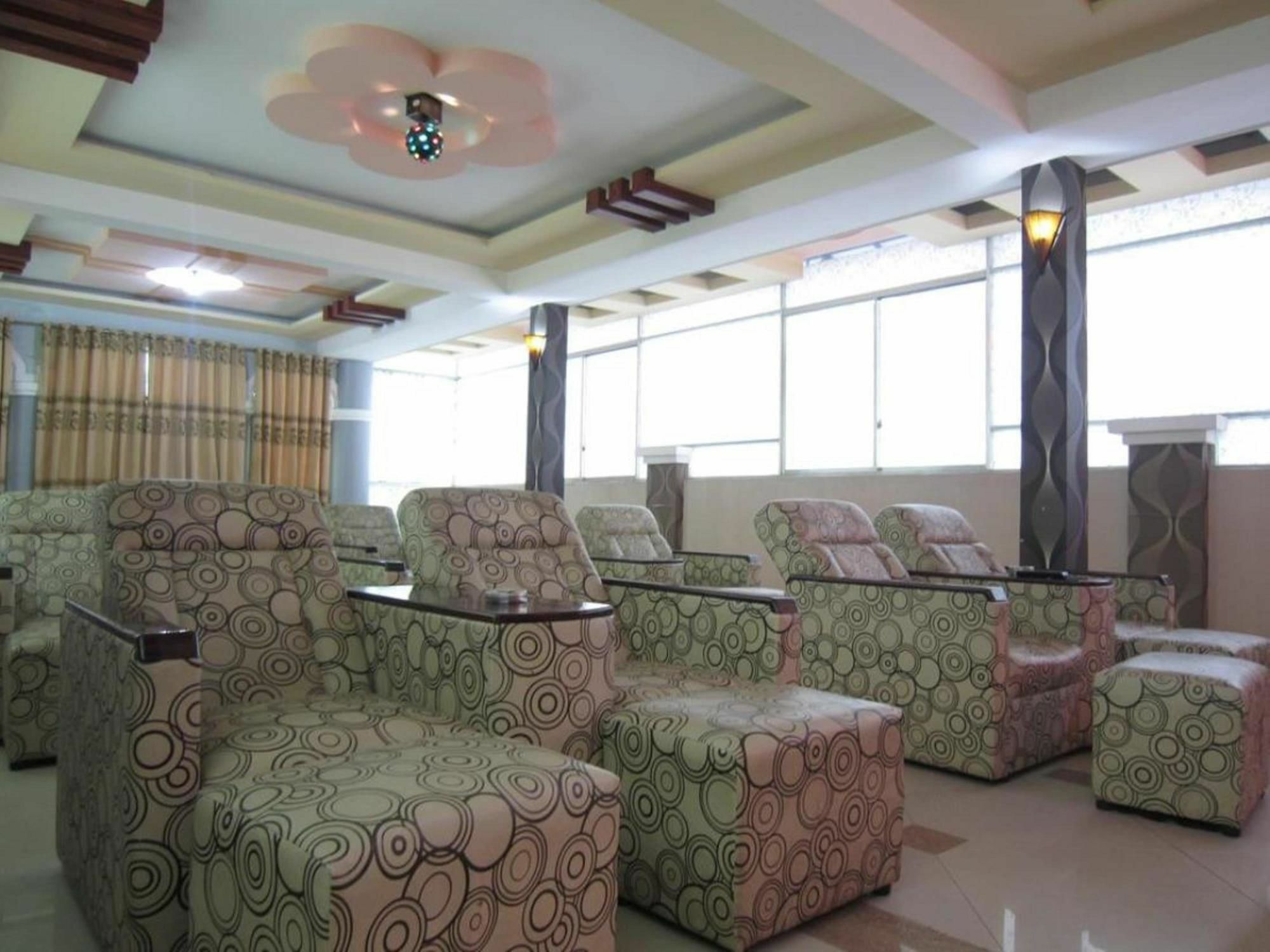 Tân Hà Hotel Hô Chi Minh-Ville Extérieur photo